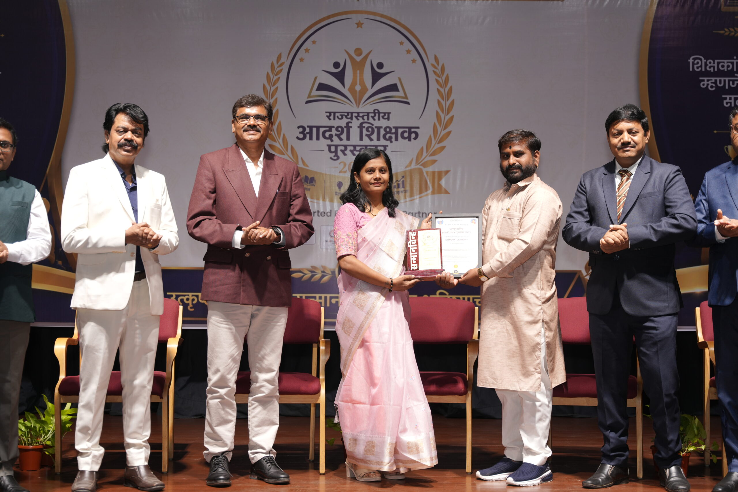 राष्ट्रीय आदर्श शिक्षक पुरस्कार 2026 से सम्मानित हुईं Ms. Poonam Bhalchandra Kulkarni